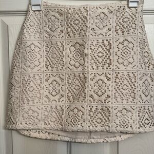 🤍 Le Lis Cream Crochet Mini Skirt | Floral & Geometric | Size Small